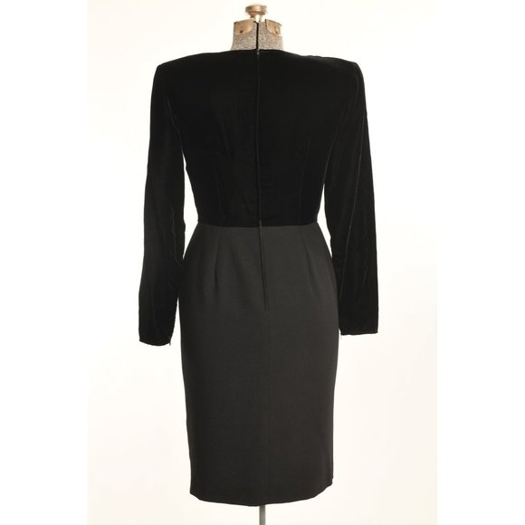 Vintage 1990s Medium Black Long Sleeve Cocktail Dress | by Valentino Miss V - Picture 6 of 10